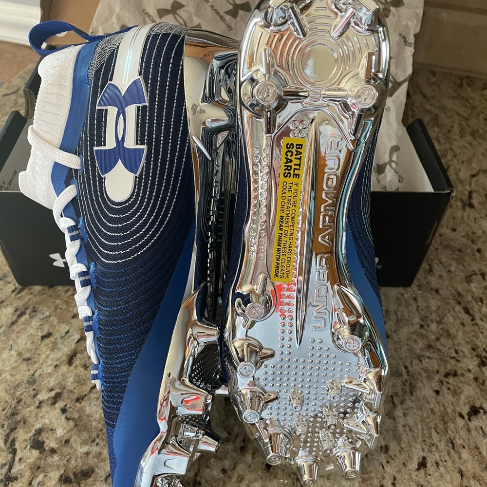 Under Armour Foorball Cleats